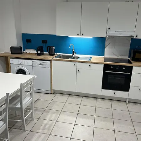 Opal Coast Getaway 아파트